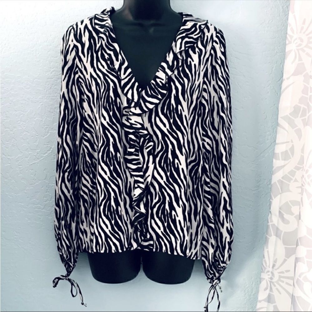 Zara Black & White Ruffled Zebra Print Blouse Size Small